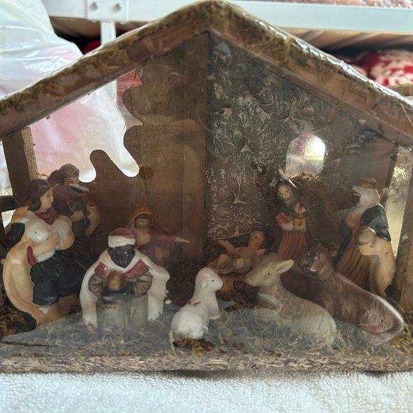 Nativity Scene Indoor decoration - Picture 5 of 6